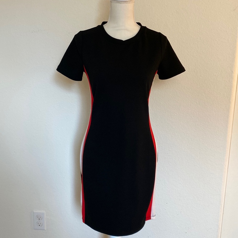 Iris bodycon silhouette color block dress, black, red and white, short sleeve, M - Picture 2 of 6